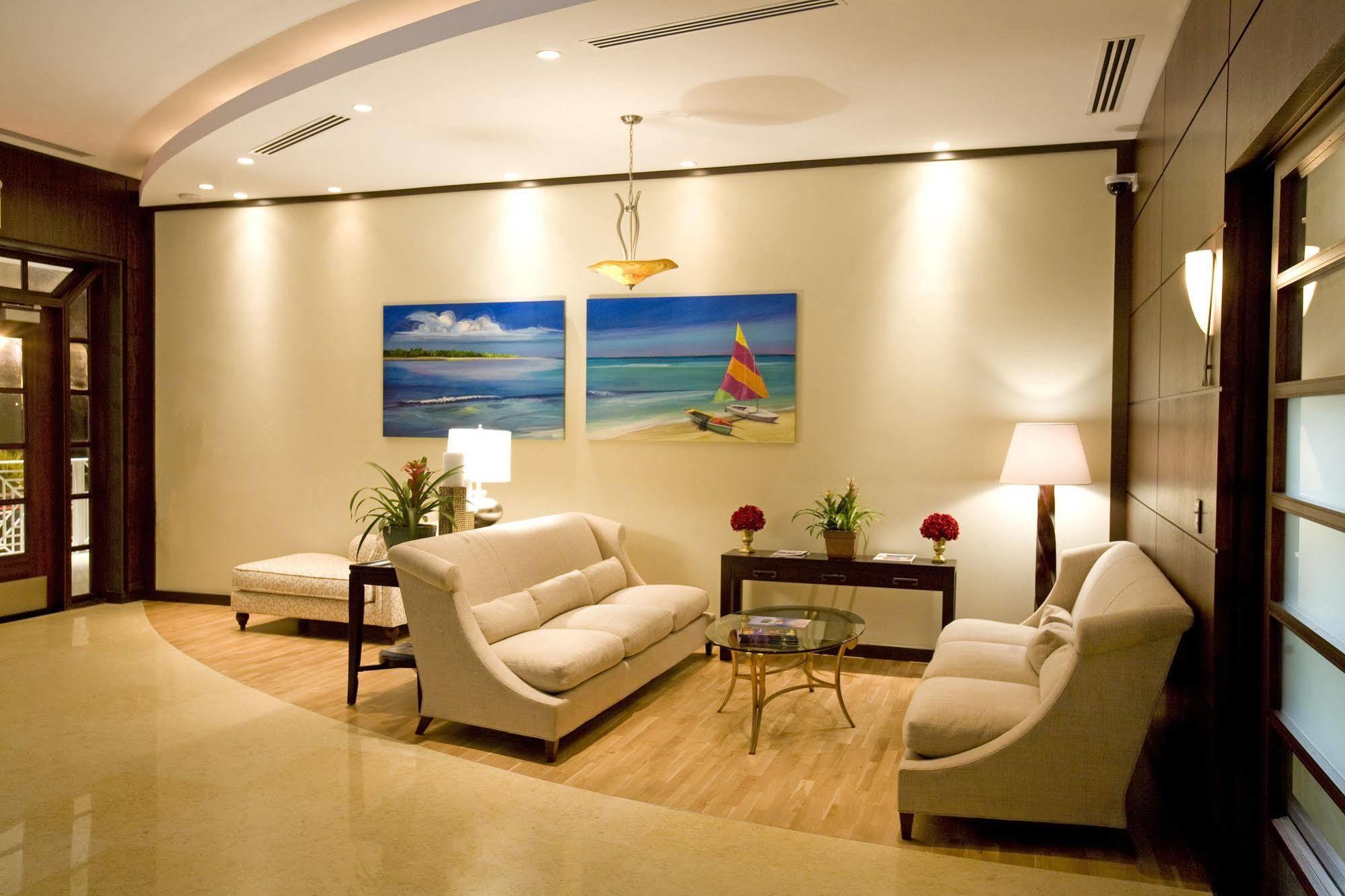 Caribbean Club Boutique Hotel, Grand Cayman Dog City Esterno foto