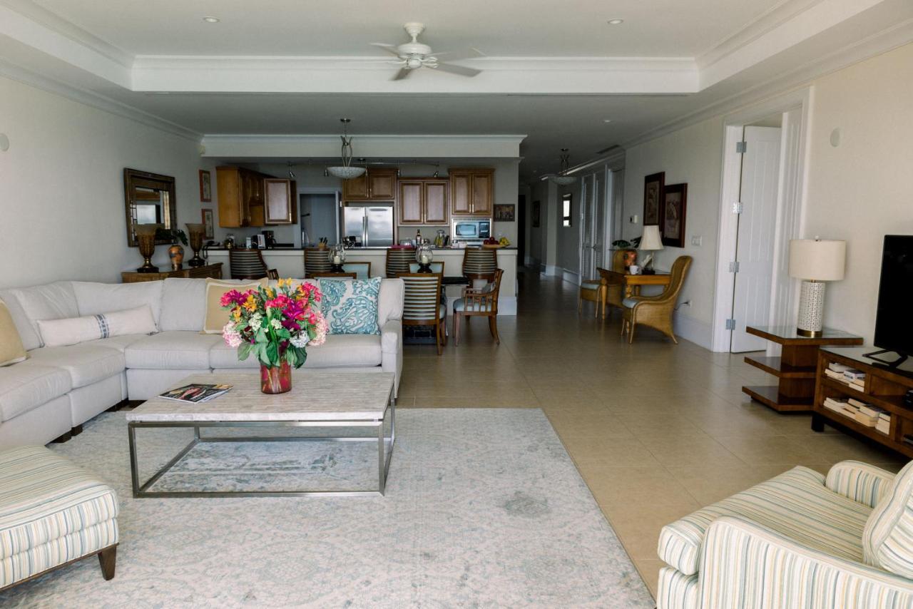 Caribbean Club Boutique Hotel, Grand Cayman Dog City Esterno foto