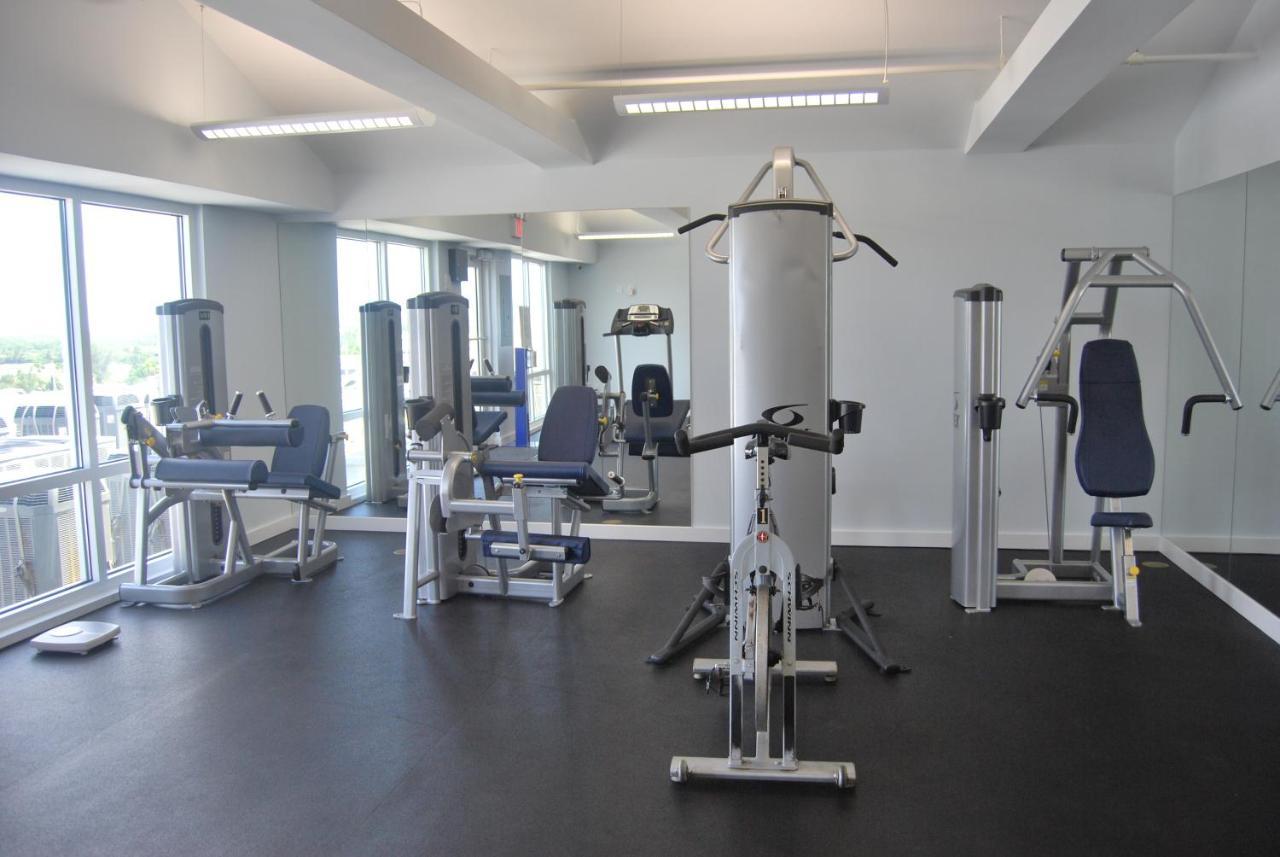 Caribbean Club Boutique Hotel, Grand Cayman Dog City Esterno foto